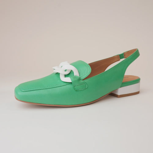 BRESLEY RANDAL GRASS & WHITE